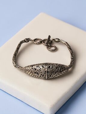Bali Design Sterling Silver Dragonfly Toggle Byzantine Bracelet